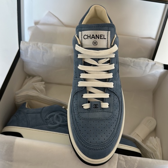 BRAND NEW CHANEL from Paris - Picture 6 of 15